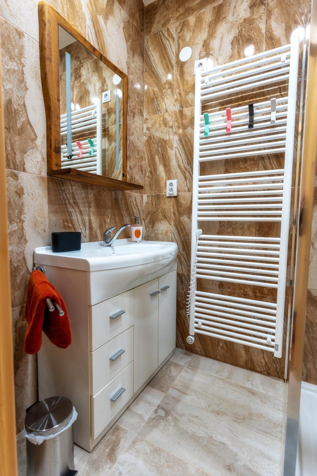 Stara Soncna Hisa Appartement Radovljica Buitenkant foto