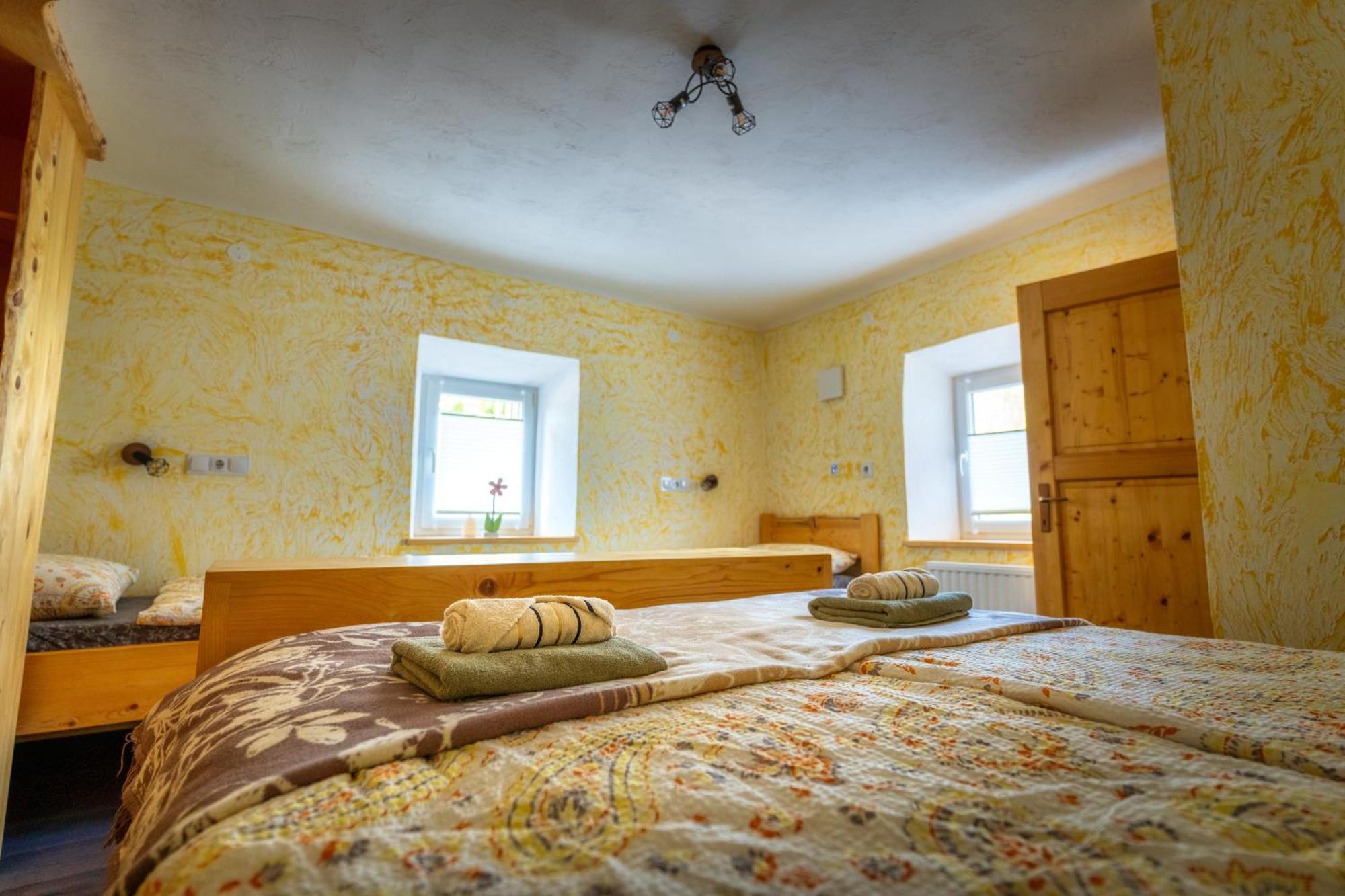 Stara Soncna Hisa Appartement Radovljica Buitenkant foto